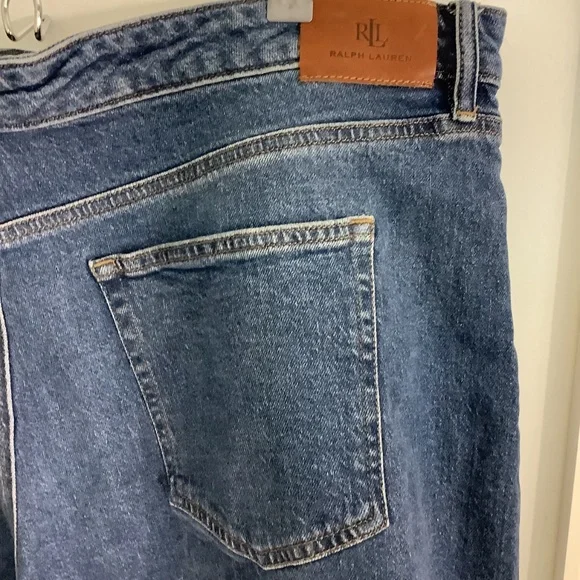 NWT LAUREN RALPH LAUREN WOMAN PLUS 22W DENIM SHORTS RAW HEM RETAIL 99.99 - Picture 6 of 11